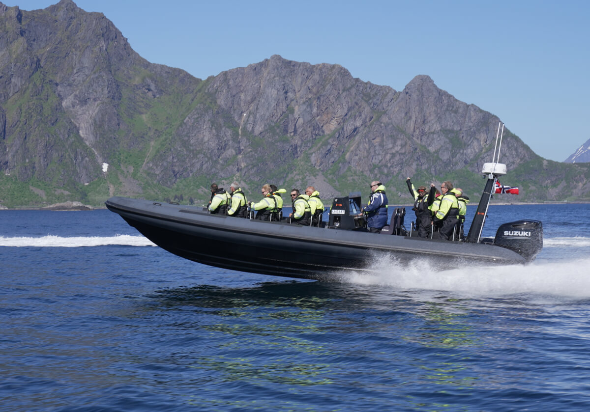 Deep sea rafting lofoten i Usbl